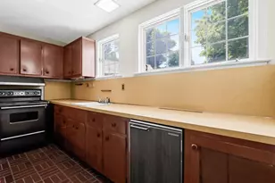 51 Crescent Rd, Port Washington, NY 11050 - Photo 39