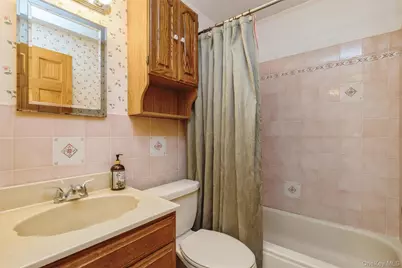 110 Yale Street, Williston Park, NY 11596 - Photo 19