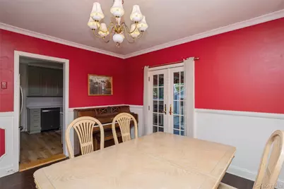 110 Yale Street, Williston Park, NY 11596 - Photo 11