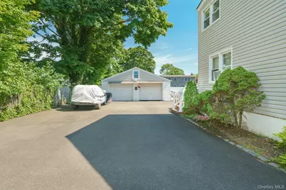 733 14th Street, West Babylon, NY 11704 - Photo 3
