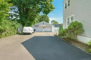 733 14th St, West Babylon, NY 11704 - Photo 3