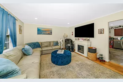 733 14th Street, West Babylon, NY 11704 - Photo 9
