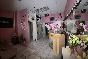 104-28 Jamaica Ave, Richmond Hill, NY 11418 - Photo 3