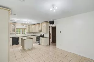 11 Laura Pl, Spring Valley, NY 10977 - Photo 11