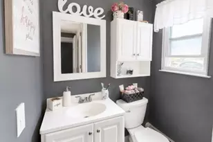 2 Comet Rd, Selden, NY 11784 - Photo 15