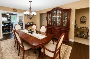 2 Comet Rd, Selden, NY 11784 - Photo 5