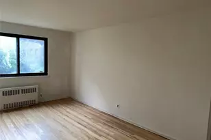 21 Lawrence Dr, White Plains, NY 10603 - Photo 7