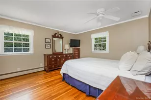 28 Cygnet Dr, Smithtown, NY 11787 - Photo 23