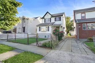 89-56 218th St, Queens Village, NY 11427 - Photo 15