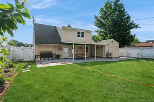 14 Tailor Ln, Levittown, NY 11756 - Photo 15