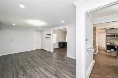 14 Tailor Lane, Levittown, NY 11756 - Photo 7