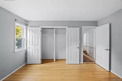 21 Via Continental, Huntington Station, NY 11746 - Photo 19
