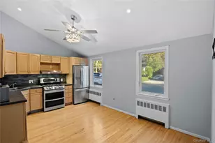 21 Via Continental, Huntington Station, NY 11746 - Photo 7