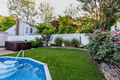 21 Via Continental, Huntington Station, NY 11746 - Photo 35