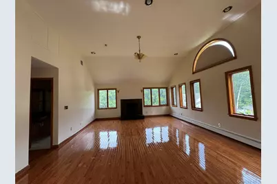 227 Beverly Road, Huntington Station, NY 11746 - Photo 33