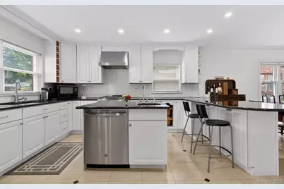 73-47 185th Street, Fresh Meadows, NY 11366 - Photo 11