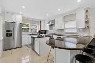 73-47 185th St, Fresh Meadows, NY 11366 - Photo 13