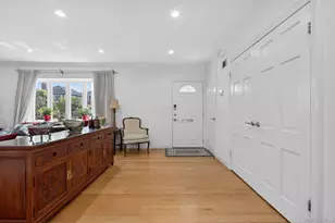 73-47 185th St, Fresh Meadows, NY 11366 - Photo 3