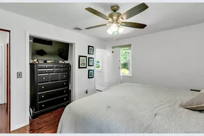 8 Eatondale Avenue, Blue Point, NY 11715 - Photo 15
