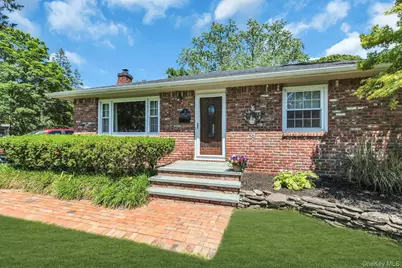 8 Eatondale Avenue, Blue Point, NY 11715 - Photo 7