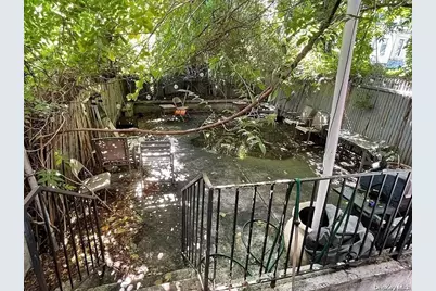 102 Cornelia Street, Brooklyn, NY 11221 - Photo 3
