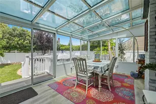 1533 Lowell Ave, New Hyde Park, NY 11040 - Photo 23