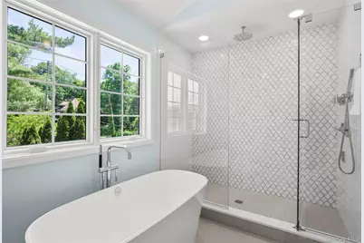 125 Saxon Woods Road, White Plains, NY 10605 - Photo 15
