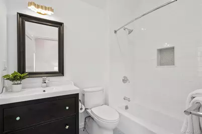125 Saxon Woods Road, White Plains, NY 10605 - Photo 17