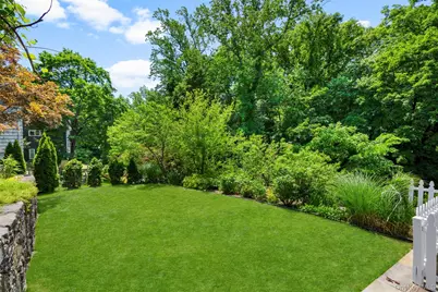 125 Saxon Woods Road, White Plains, NY 10605 - Photo 29