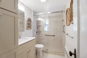 25-75 43rd St, Astoria, NY 11103 - Photo 13