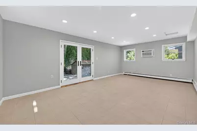 21 Gay Lore Drive, Huntington, NY 11743 - Photo 13