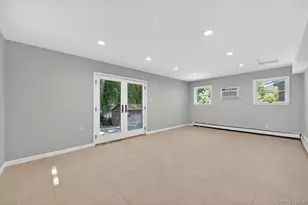 21 Gay Lore Dr, Huntington, NY 11743 - Photo 13