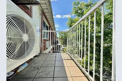 15818 85th Avenue, Jamaica, NY 11432 - Photo 3