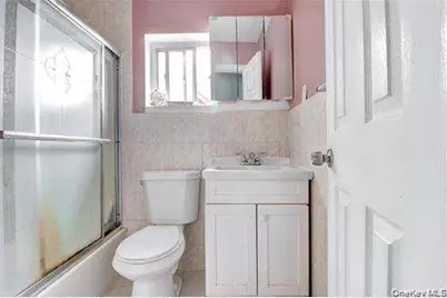 15818 85th Avenue, Jamaica, NY 11432 - Photo 7
