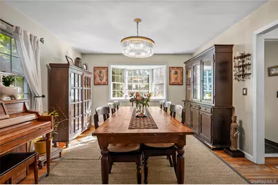 8 Burton Road, Larchmont, NY 10538 - Photo 9