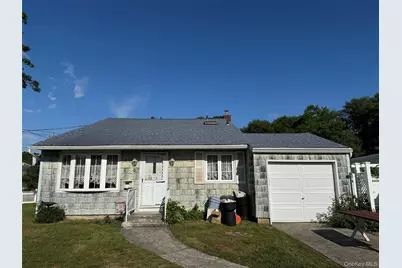 5 Lion Lane, North Babylon, NY 11703 - Photo 1