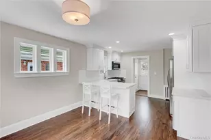 31 Carol St, Lynbrook, NY 11563 - Photo 7