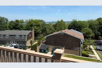 11 Harbour Lane #1B, Oyster Bay, NY 11771 - Photo 15