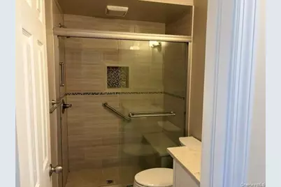 11 Harbour Lane #1B, Oyster Bay, NY 11771 - Photo 11