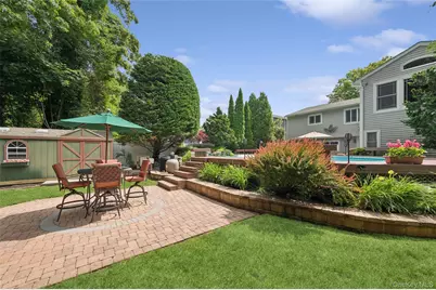 318 Lakeshore Boulevard, Massapequa Park, NY 11762 - Photo 19