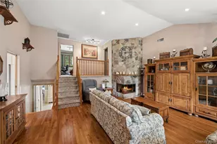318 Lakeshore Blvd, Massapequa Park, NY 11762 - Photo 3