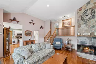 318 Lakeshore Blvd, Massapequa Park, NY 11762 - Photo 5