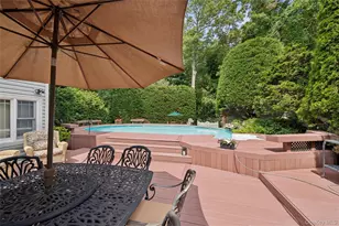 318 Lakeshore Blvd, Massapequa Park, NY 11762 - Photo 23