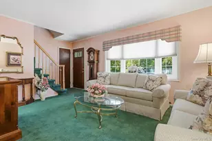 1 Dogwood St, Farmingdale, NY 11735 - Photo 15