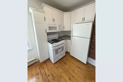 332 Franklin Avenue #C, Sea Cliff, NY 11579 - Photo 3