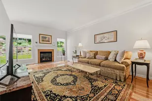 731 Huntington Dr, Fishkill, NY 12524 - Photo 7