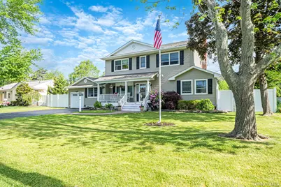 103 Hilary Street, West Sayville, NY 11796 - Photo 3