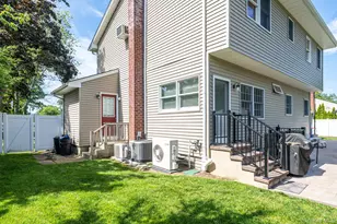 103 Hilary St, West Sayville, NY 11796 - Photo 35