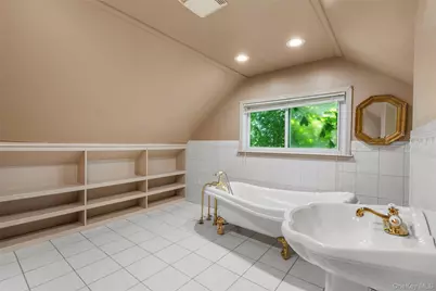 9 Pembrook Drive, Yonkers, NY 10710 - Photo 15