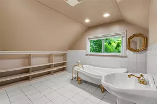 9 Pembrook Dr, Yonkers, NY 10710 - Photo 15